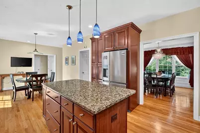 28 Hickory Dr, Shrewsbury, MA 01545 - Photo 11