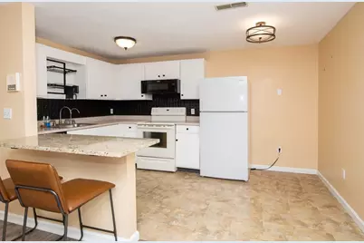 1585 Braley Rd #51, New Bedford, MA 02745 - Photo 11