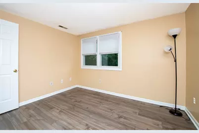 1585 Braley Rd #51, New Bedford, MA 02745 - Photo 17