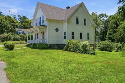 74 Wareham St, Middleborough, MA 02346 - Photo 3