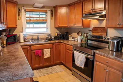 130 Littleton St, Springfield, MA 01104 - Photo 17