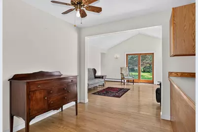 15 Burbank Ln, Lancaster, MA 01523 - Photo 9