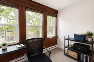 20 Lee Hill Rd, Boston, MA 02131 - Photo 9