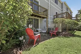140 Commonwealth Ave, North Attleboro, MA 02776 - Photo 37