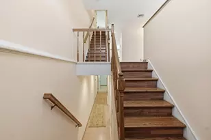 84 Camelot Dr, Worcester, MA 01602 - Photo 3