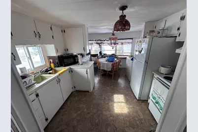4 Ethel Av, Marlborough, MA 01752 - Photo 3