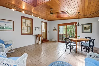 1374 Plumtree Rd, Springfield, MA 01119 - Photo 15
