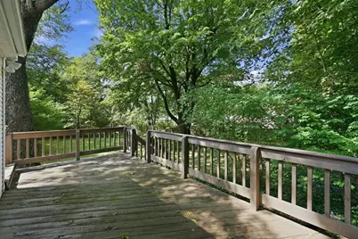 1374 Plumtree Rd, Springfield, MA 01119 - Photo 31