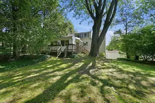 1374 Plumtree Rd, Springfield, MA 01119 - Photo 3