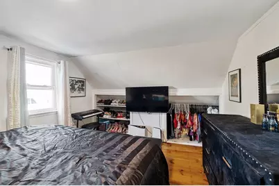 2 Grove St, Methuen, MA 01844 - Photo 25