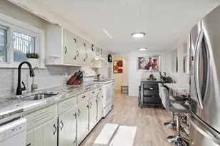 2 Grove St, Methuen, MA 01844 - Photo 5