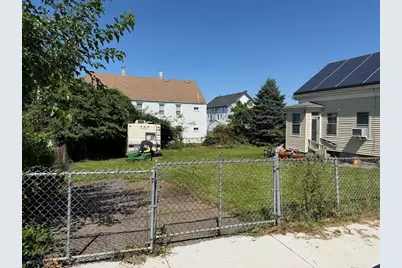 15 Allen St, Fall River, MA 02724 - Photo 9