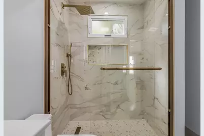 197 Oakland Ave, Methuen, MA 01844 - Photo 11