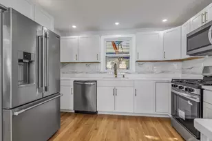 197 Oakland Ave, Methuen, MA 01844 - Photo 17