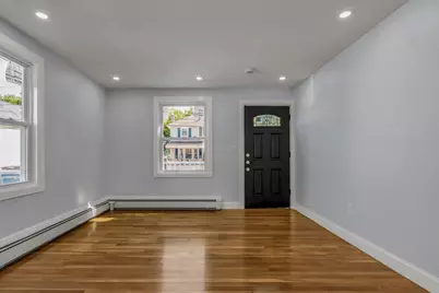 197 Oakland Ave, Methuen, MA 01844 - Photo 3