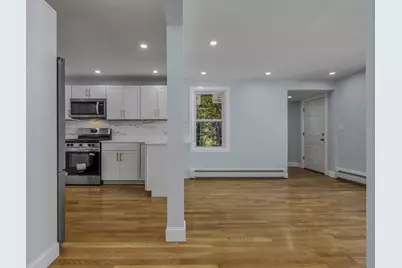 197 Oakland Ave, Methuen, MA 01844 - Photo 13