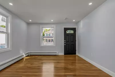 197 Oakland Ave, Methuen, MA 01844 - Photo 3