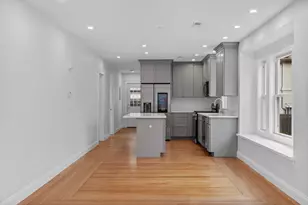 35 Farragut Ave, Medford, MA 02155 - Photo 5