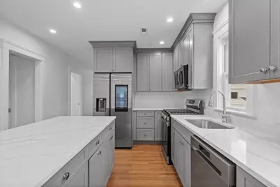 35 Farragut Ave #35, Medford, MA 02155 - Photo 7
