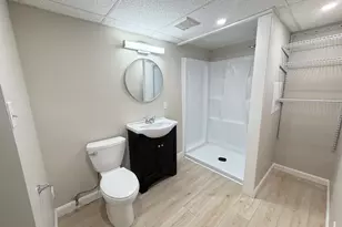 688 Plymouth St, Bridgewater, MA 02324 - Photo 23