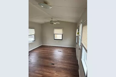 557 Southwest Cutoff #109, Worcester, MA 01607 - Photo 3