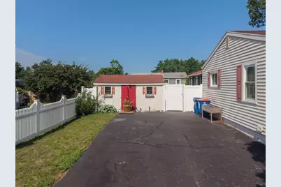 56 Blueberry Ter, New Bedford, MA 02745 - Photo 3