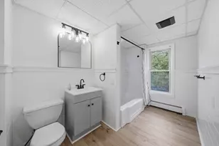 26 Washington Ave, Holyoke, MA 01040 - Photo 7