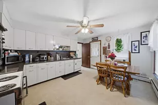 26 Washington Ave, Holyoke, MA 01040 - Photo 19