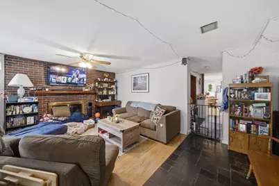 26 Washington Ave, Holyoke, MA 01040 - Photo 23