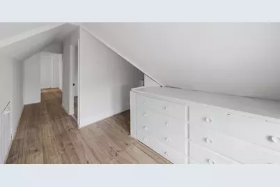 26 Washington Ave, Holyoke, MA 01040 - Photo 15