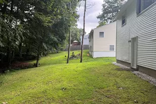 62 Piehl Ave, Worcester, MA 01606 - Photo 19