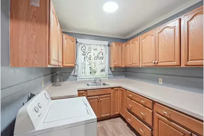 48 Litchfield Ave, Southbridge, MA 01550 - Photo 23