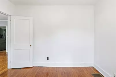 48 Litchfield Ave, Southbridge, MA 01550 - Photo 9