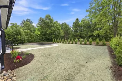 80 Milton St, Northampton, MA 01062 - Photo 29