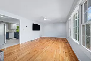 10 Fuller Ave, Attleboro, MA 02703 - Photo 5