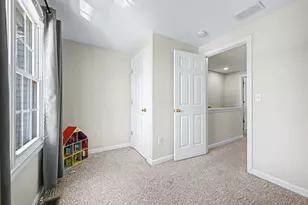 10 Fuller Ave, Attleboro, MA 02703 - Photo 21
