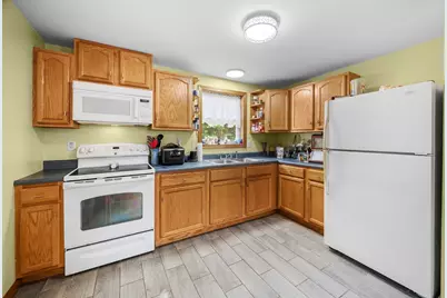 90 West St, Wendell, MA 01379 - Photo 7