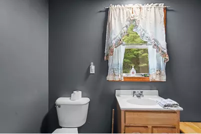 90 West St, Wendell, MA 01379 - Photo 15