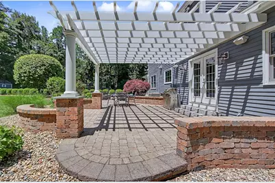 17 Fruit St, Hopkinton, MA 01748 - Photo 33