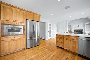 17 Fruit St, Hopkinton, MA 01748 - Photo 7