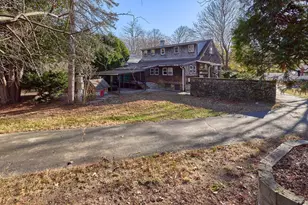 25 Stoneham Rd, Worcester, MA 01604 - Photo 17