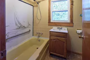25 Stoneham Rd, Worcester, MA 01604 - Photo 13