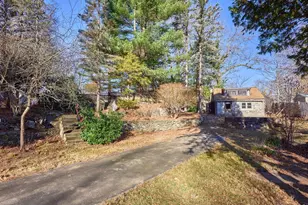 25 Stoneham Rd, Worcester, MA 01604 - Photo 19