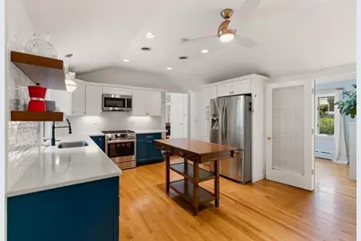 15 Gridley St, Quincy, MA 02169 - Photo 9