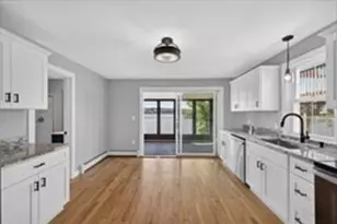 1496 Riverside Ave, Somerset, MA 02726 - Photo 15