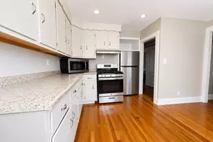 27 Woodleigh Rd, Watertown, MA 02472 - Photo 9