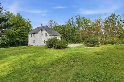 169 Quinapoxet St, Holden, MA 01522 - Photo 3