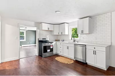 169 Quinapoxet St, Holden, MA 01522 - Photo 9