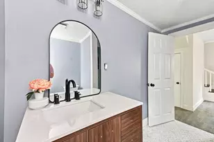 169 Quinapoxet St, Holden, MA 01522 - Photo 23