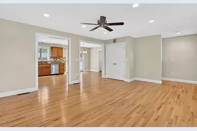 10 Begley St #10, Agawam, MA 01001 - Photo 7